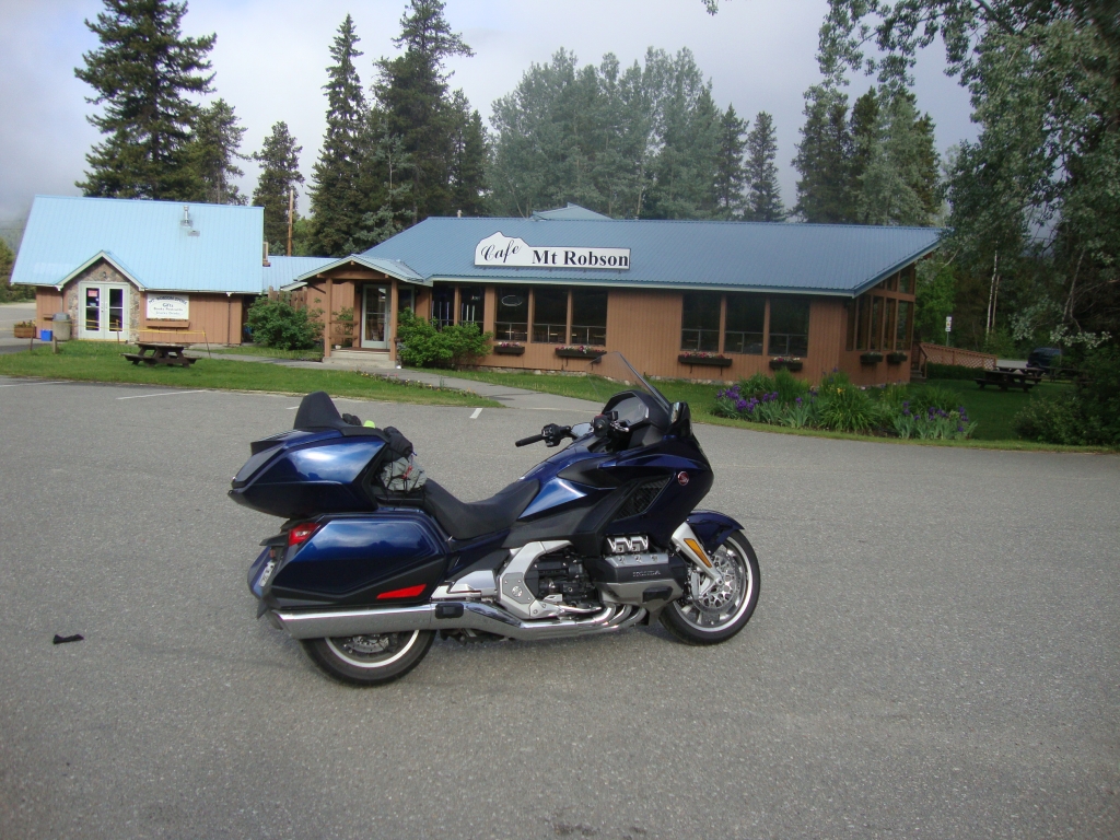 At 7:30 AM on my 12th day, this gift shop was closed... but this west-facing shot still offered better scenery than the spectacular --- when not fog-enshrouded --- mountain to the east!