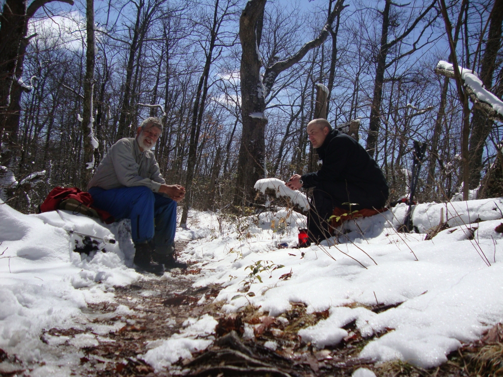 At 12:45 PM, half an hour north of Simp Gap, Tenderfoot and Werdigo stopped for a trailside lunch. This shot looks south...