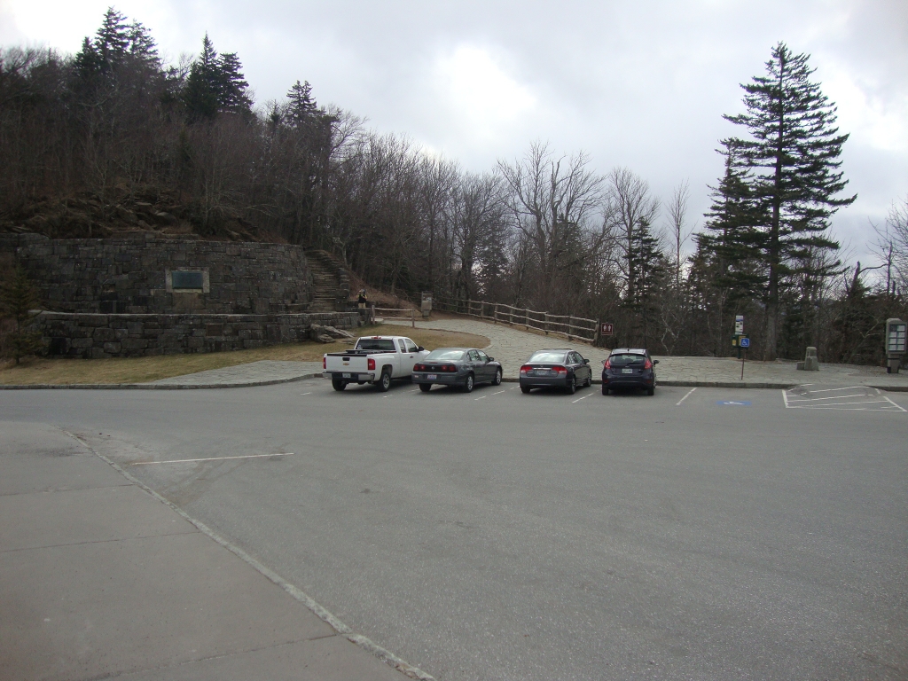 The AT continues north from the Gap, up the sidewalk in front of those parked vehicles. I'll be walking up there in a few minutes!