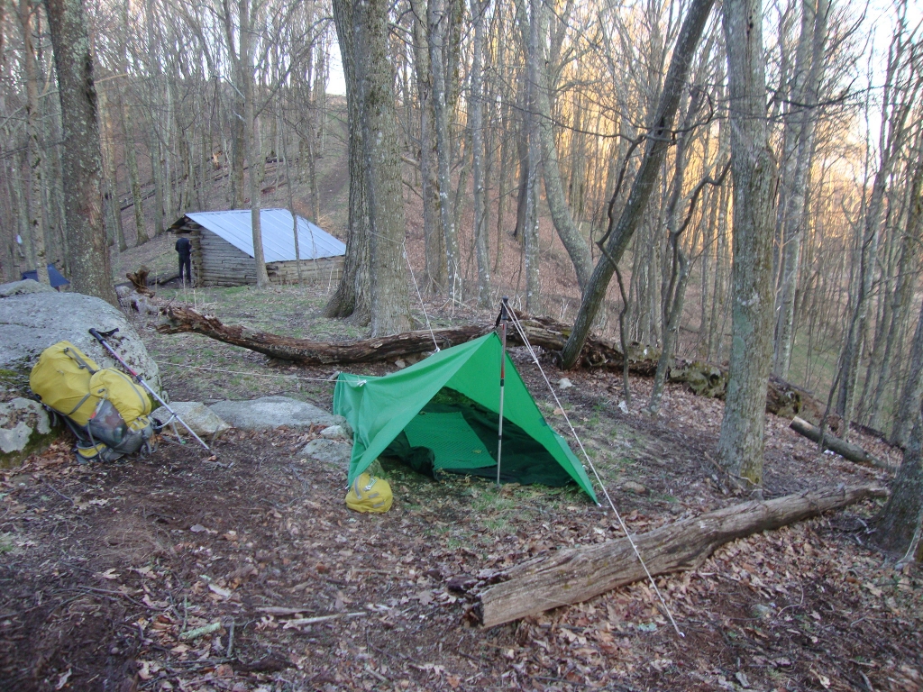 I rolled in at 5PM last night. Moonshiner, who I'd last seen weeks ago, was here tenting near me!