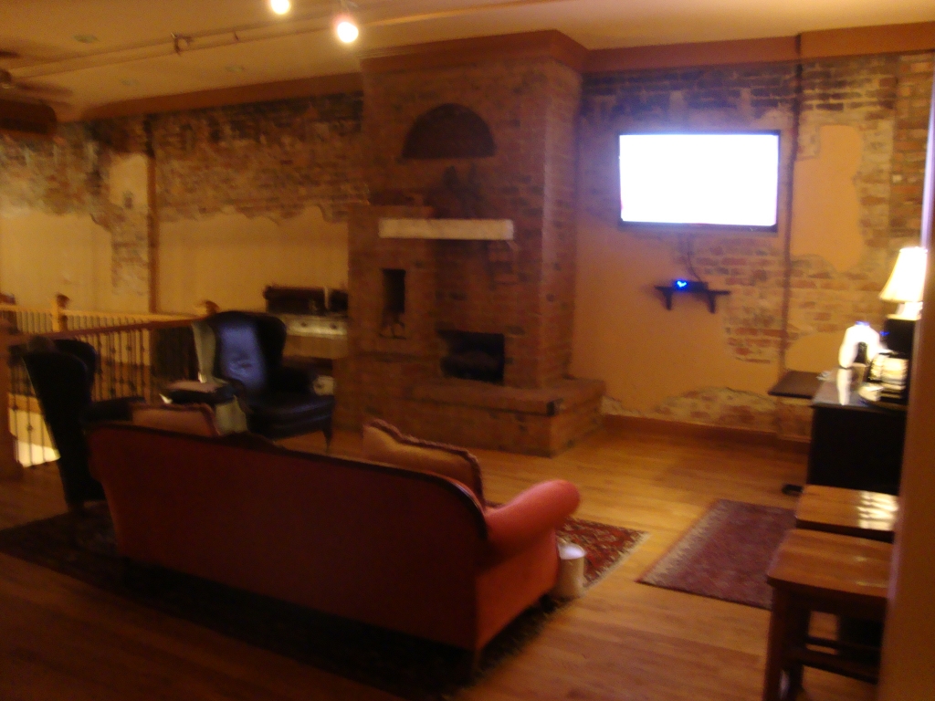 No in-room TVs, but I had this lounge all to myself Sunday night. It was right next-door to my room.