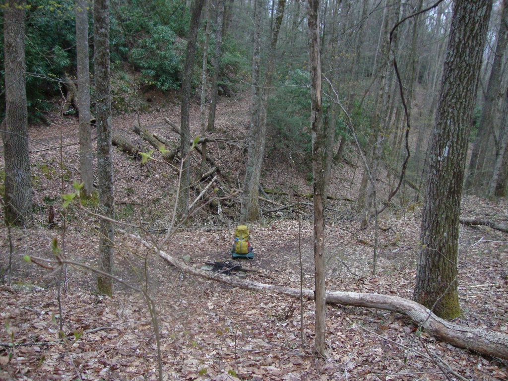 I'm standing in the AT just S of the site, looking down toward my pack and last night's campsite. The AT continues N on that obvious path.