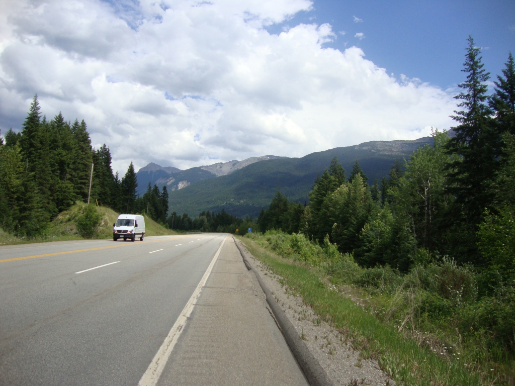 The Yellowhead was an absolute delight, especially after that high-stress morning on the southern Cassiar. This is a typical view ahead, about 1:30 PM, as we head for the mountains.