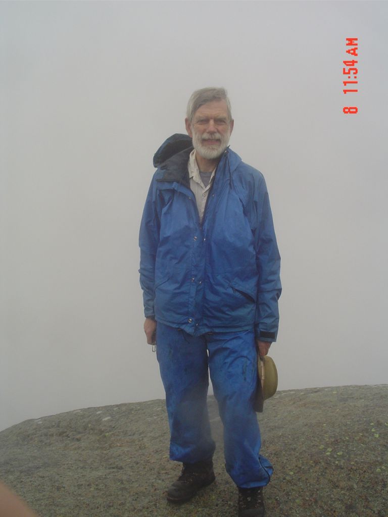 Day 2 began by leaving Orebed Brook LT at 9:30. I reached Saddleback's summit two hours later, and at noon started for Basin.