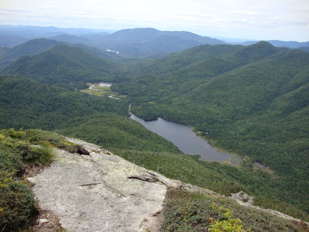 Only ten minutes into a nearly two-hour descent to the lake, this view opened up.