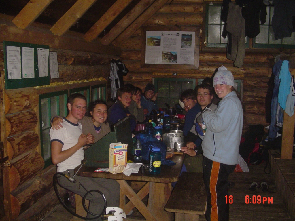 Caretakers at left (Matt and Erin) and other guests enjoying a communal dinner. I had my freeze-dried stuff elsewhere. Erin, learning that I was almost 61, said I was "a real inspiration"!
