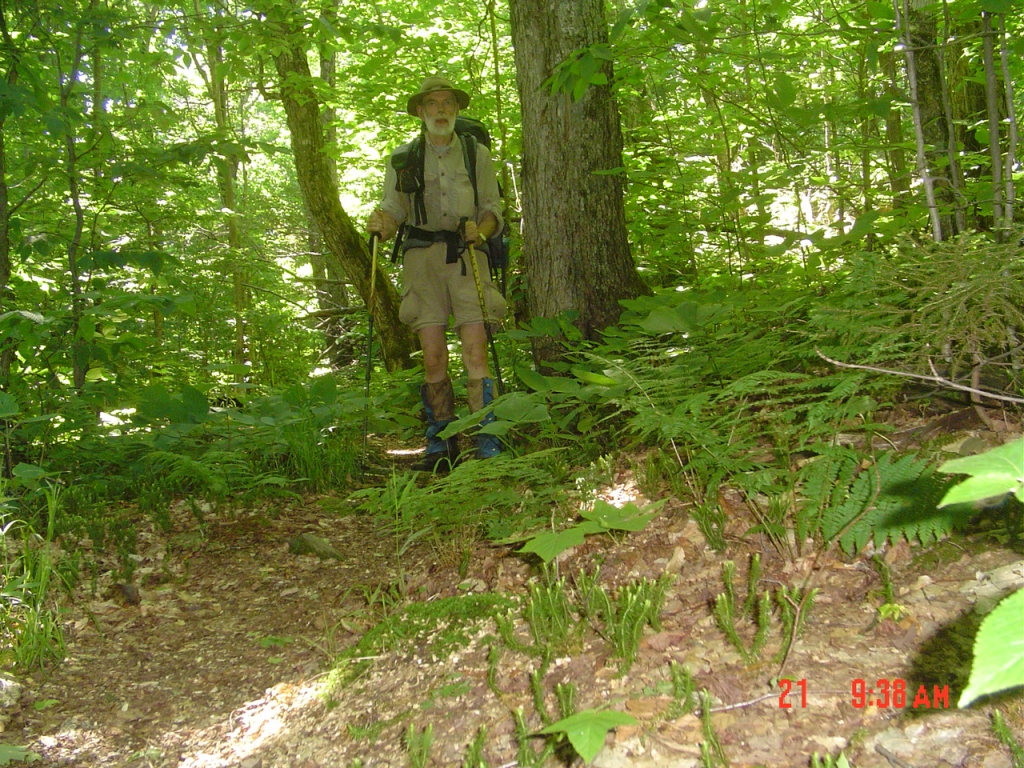 This is just to show the pleasant trail; about 10:40 AM Tuesday June 21 2005 (my day 6)