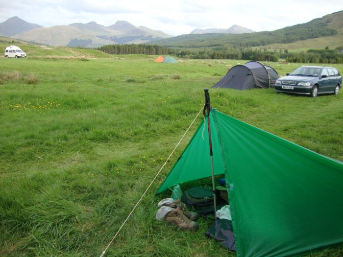 Tuesday (5/31/11) night, Day 5, 8:00 PM. The camping area at Strathfillan Wigwams was unprepossessing: unmowed clumps of grass. Despite that, and stiff wind and moderate rain, I had a comfortable night. 